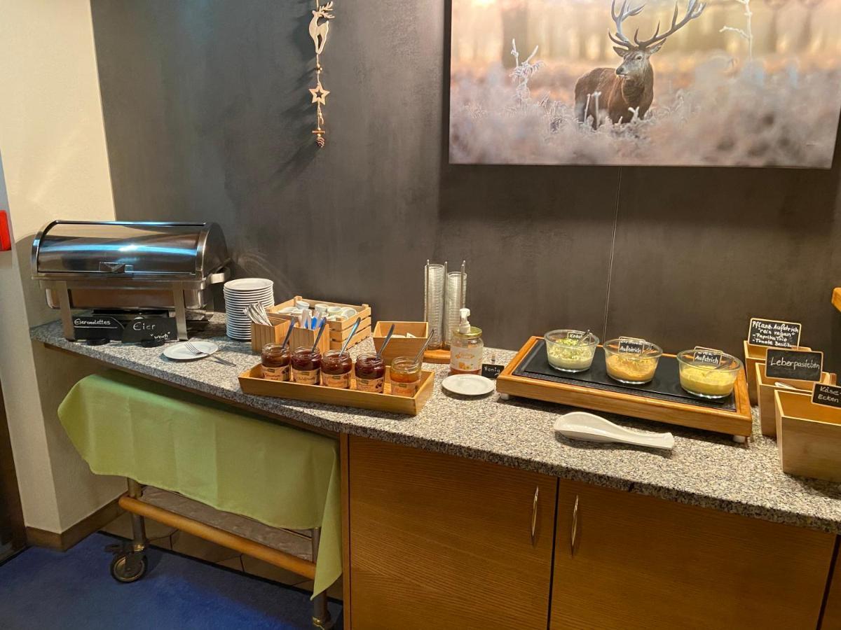 ארצל אים פלאצטל Hotel Erika מראה חיצוני תמונה