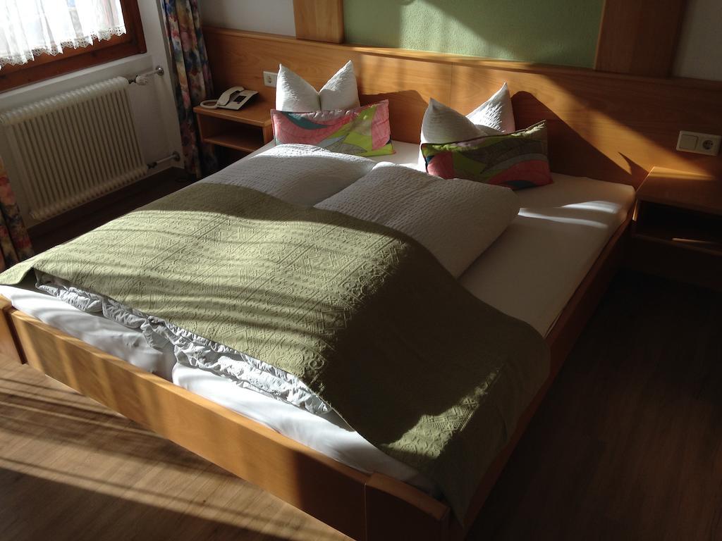 ארצל אים פלאצטל Hotel Erika חדר תמונה